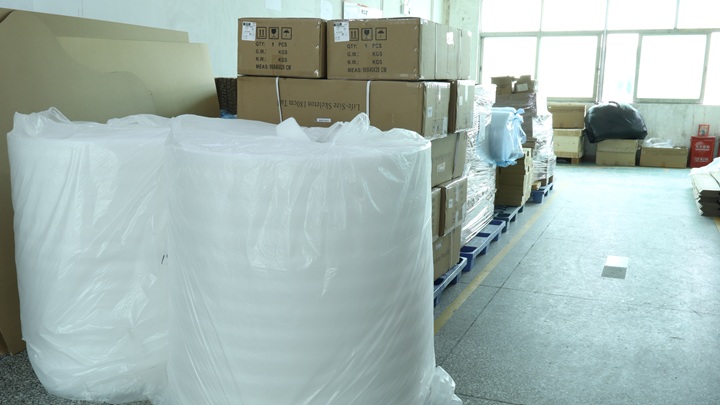 Custom export packaging